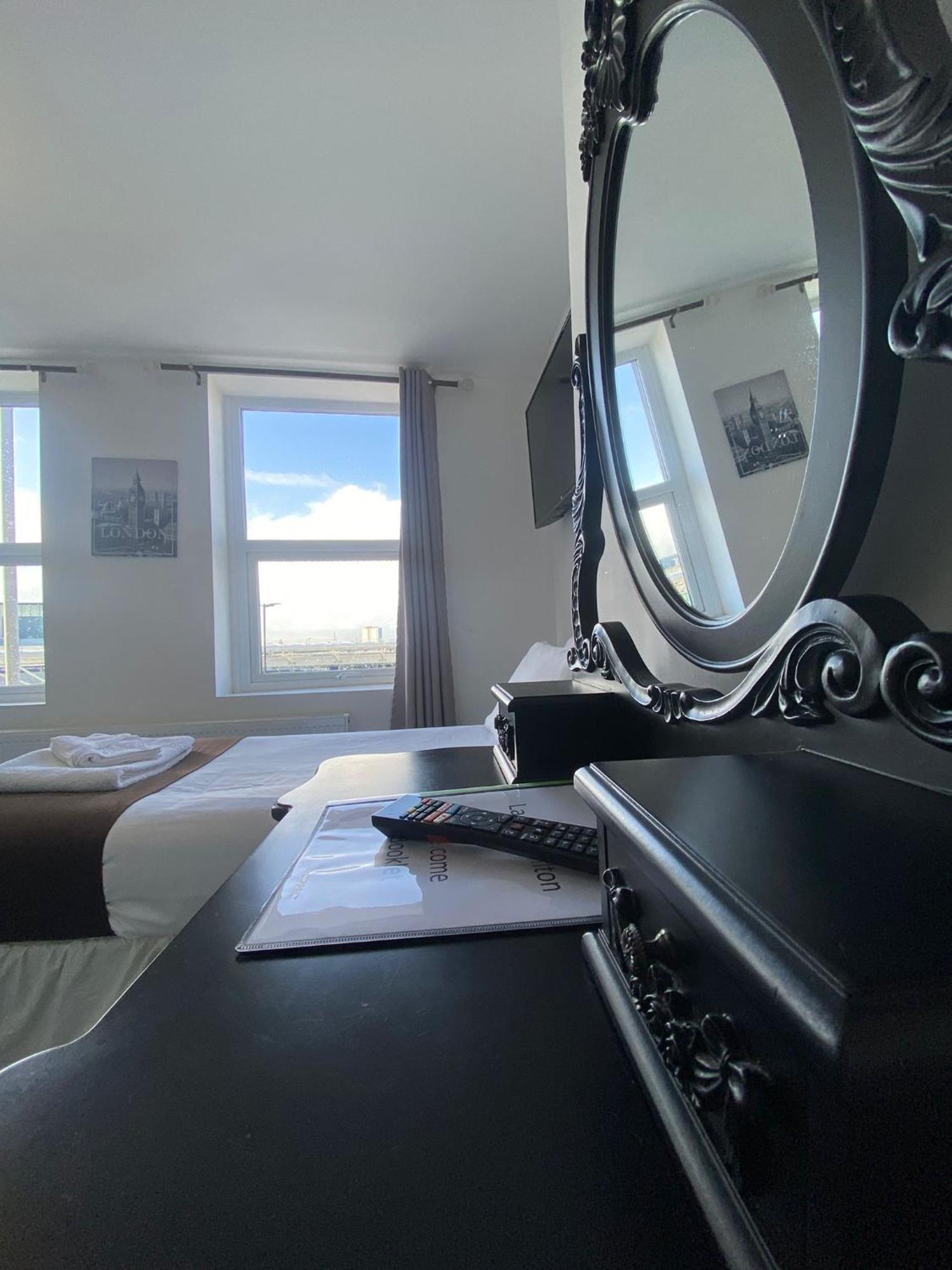 Lady Hamilton Inn พอร์ตสมัธ ภายนอก รูปภาพ