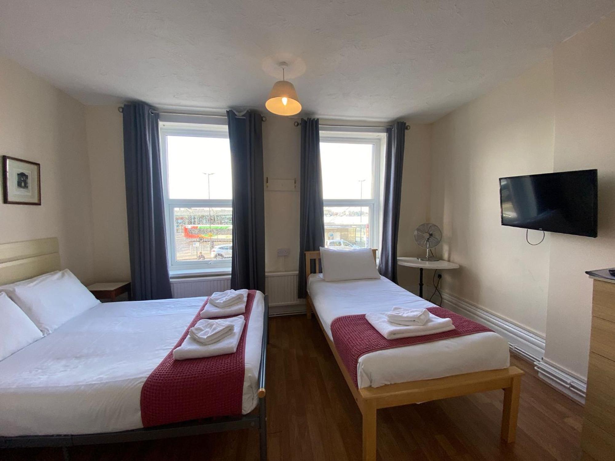 Lady Hamilton Inn พอร์ตสมัธ ภายนอก รูปภาพ